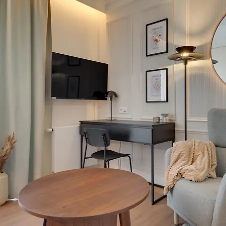 Perspektywa With Balcony By Lion * Danzica