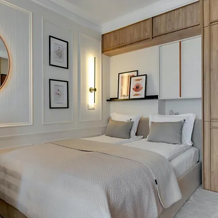 Apartment Perspektywa With Balcony By Lion Danzig